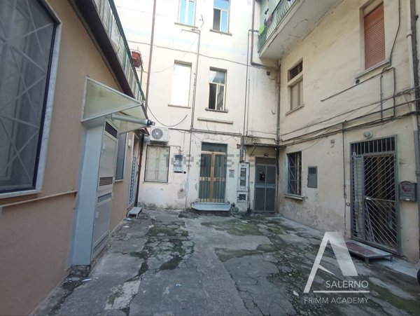 appartamento in vendita a Salerno in zona Torrione