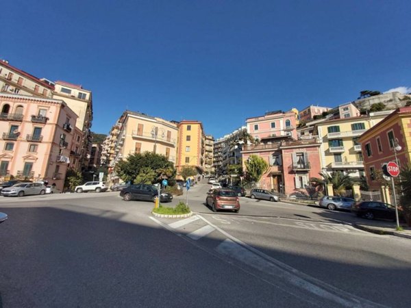 appartamento in vendita a Salerno in zona Centro Città