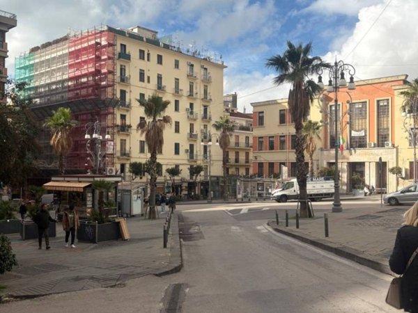 appartamento in vendita a Salerno in zona Centro Città