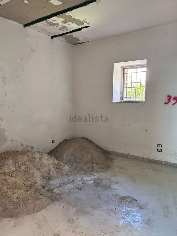 appartamento in vendita a Salerno in zona Pastena