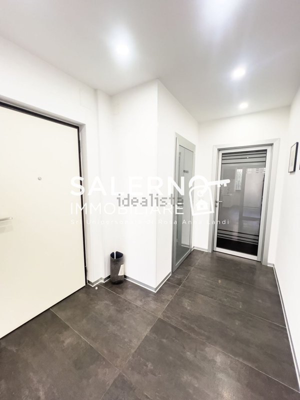 appartamento in vendita a Salerno in zona Pastena