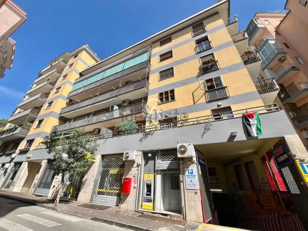 appartamento in vendita a Salerno in zona Centro Città