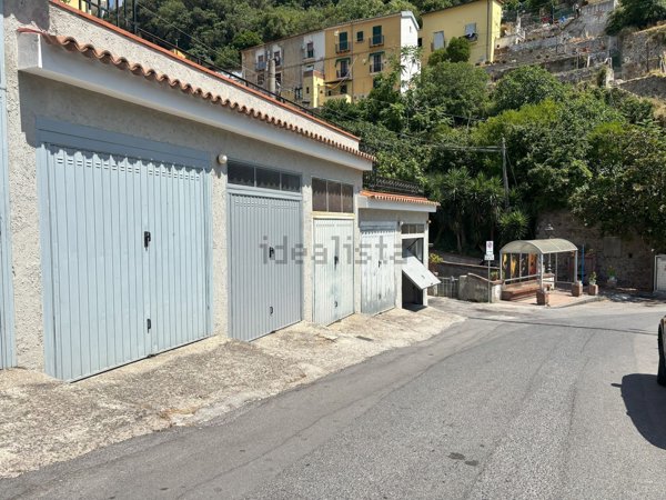 locale di sgombero in vendita a Salerno