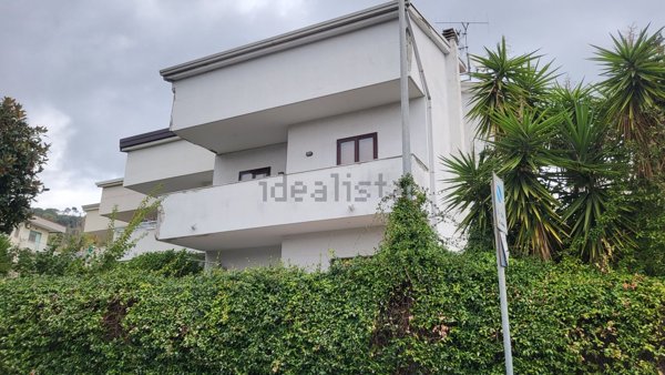 casa indipendente in vendita a Salerno