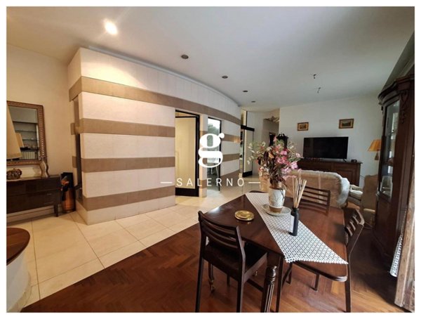 appartamento in vendita a Salerno in zona Centro Città