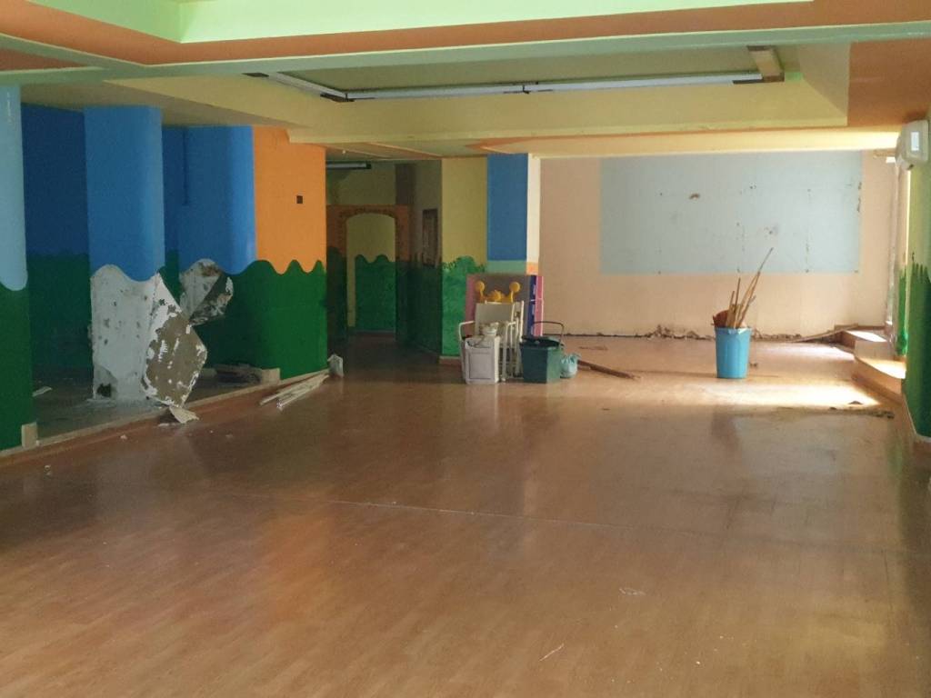 negozio in vendita a Salerno in zona Centro Città