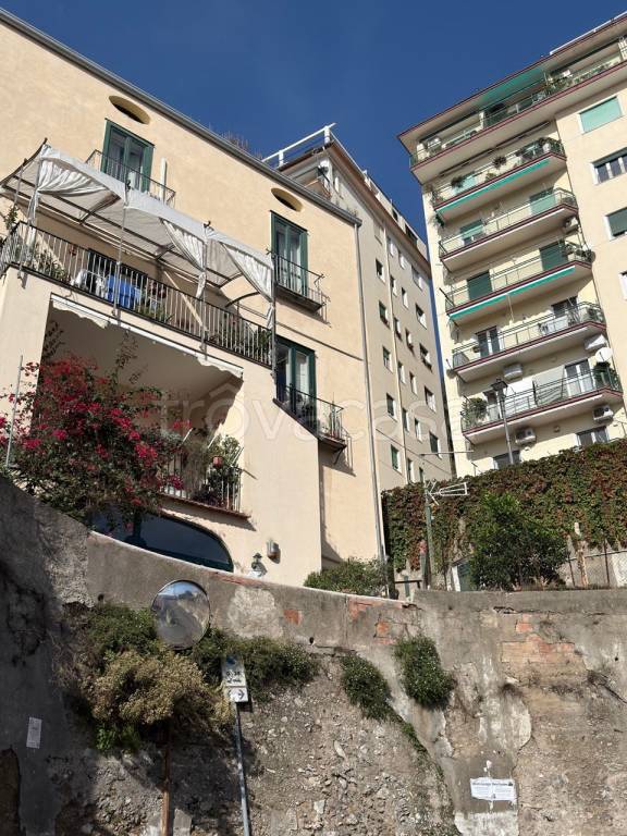appartamento in vendita a Salerno in zona Centro Città