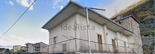 casa indipendente in vendita a Salerno