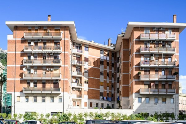 appartamento in vendita a Salerno in zona Centro Città