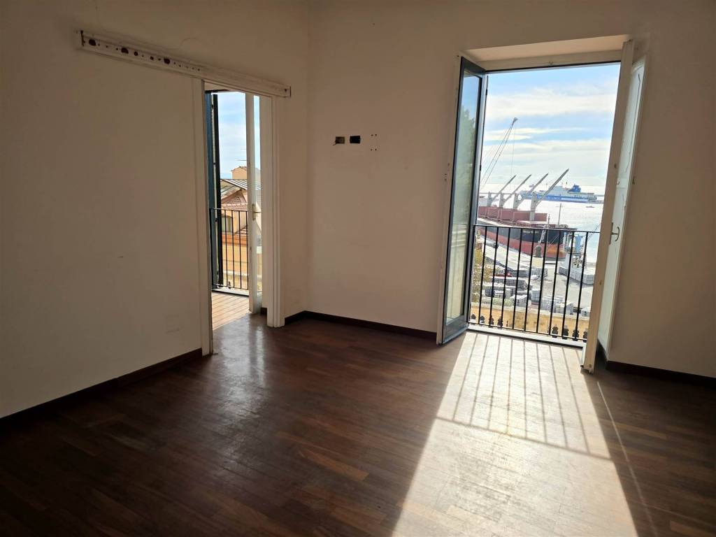 appartamento in vendita a Salerno in zona Centro Città