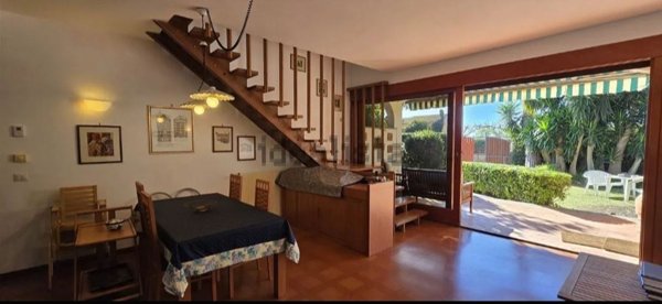 casa indipendente in vendita a Salerno in zona Ogliara