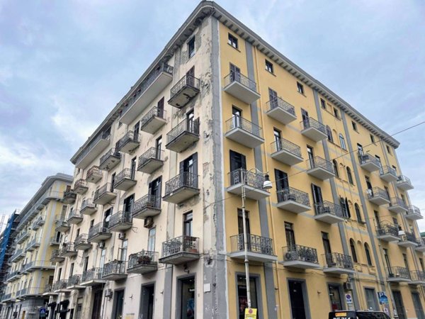 appartamento in vendita a Salerno in zona Centro Città