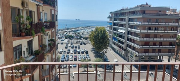 appartamento in vendita a Salerno in zona Centro Città