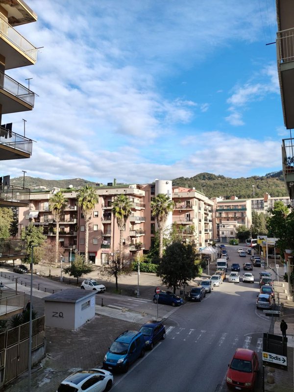 appartamento in vendita a Salerno in zona Pastena