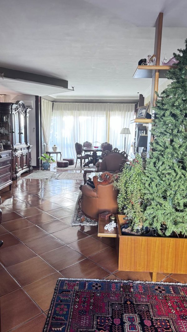 casa indipendente in vendita a Salerno