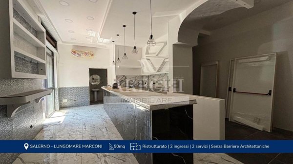 locale commerciale in vendita a Salerno in zona Mercatello