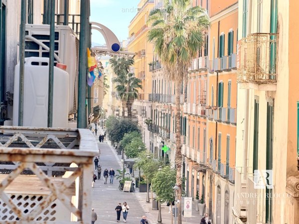 appartamento in vendita a Salerno in zona Centro Città