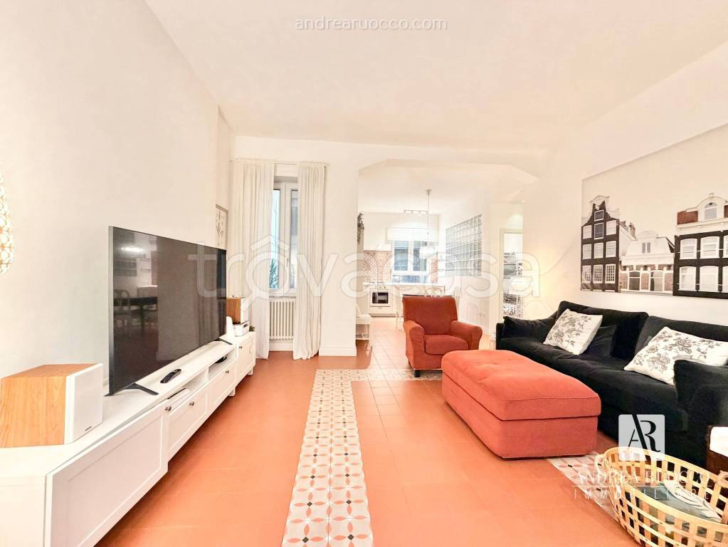 appartamento in vendita a Salerno in zona Centro Città