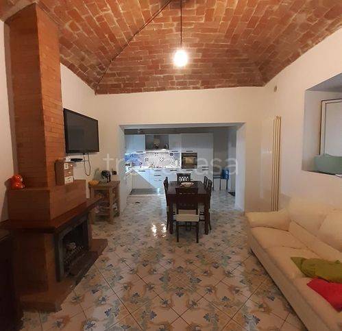 appartamento in vendita a Salerno in zona Centro Città