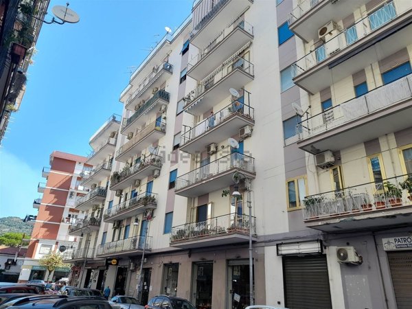 appartamento in vendita a Salerno in zona Pastena