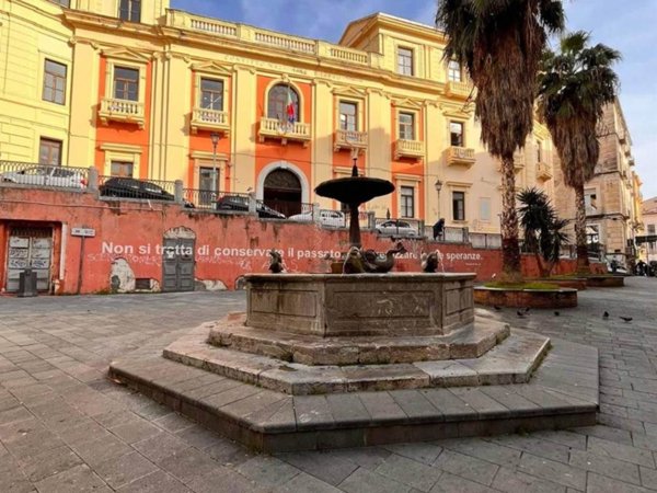 appartamento in vendita a Salerno in zona Centro Città