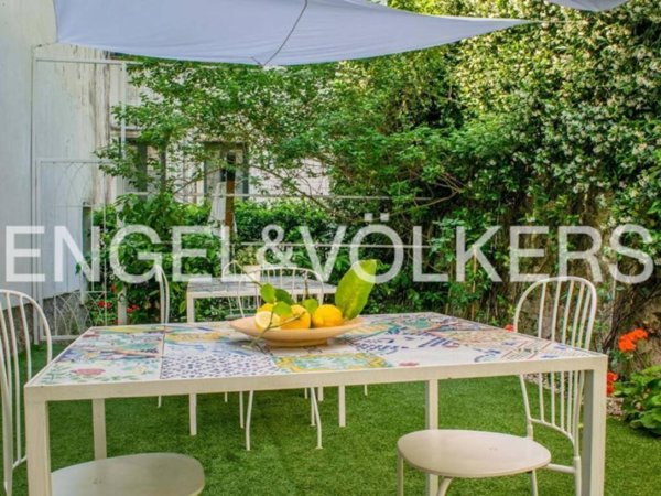 appartamento in vendita a Salerno in zona Centro Città