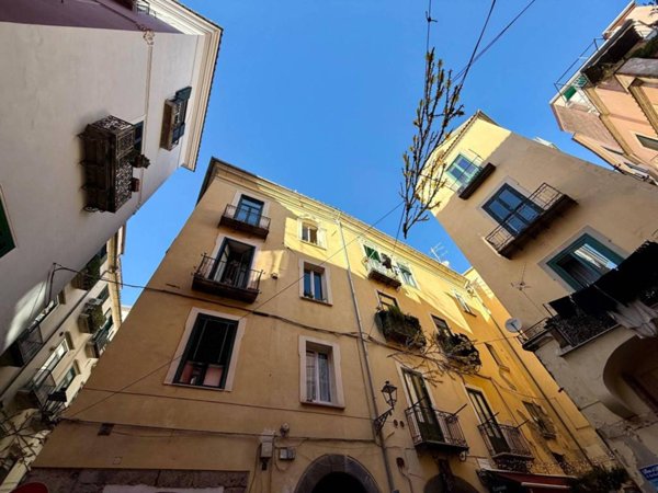 appartamento in vendita a Salerno in zona Centro Città