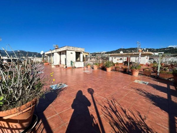 appartamento in vendita a Salerno in zona Pastena