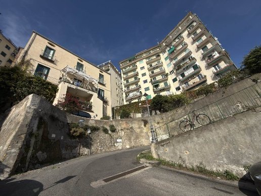 casa indipendente in vendita a Salerno