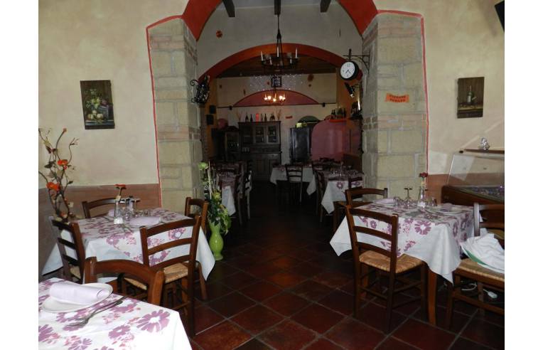 negozio in vendita a Salerno in zona Centro Città