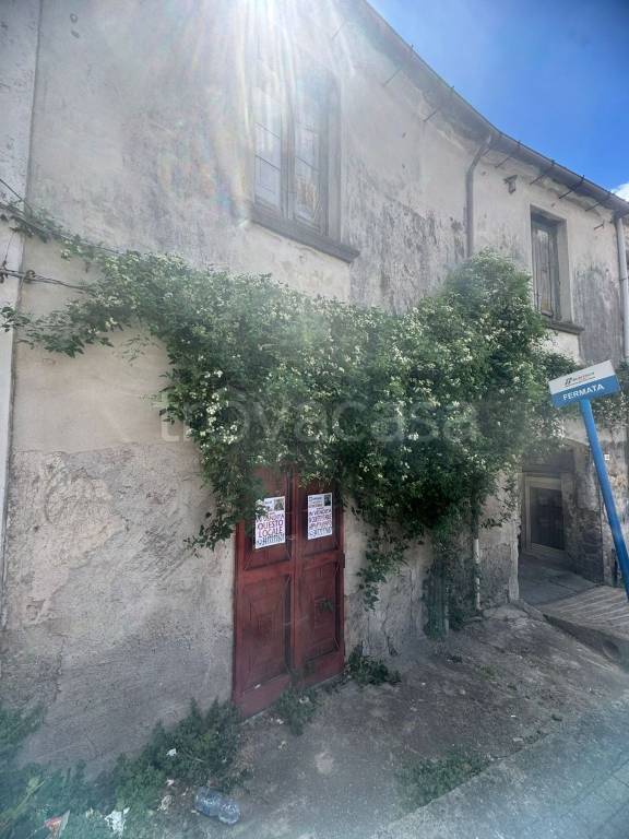 appartamento in vendita a Salerno in zona Fontana di Genca / Pastorano