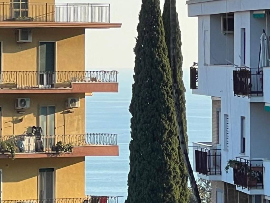 appartamento in vendita a Salerno in zona Centro Città