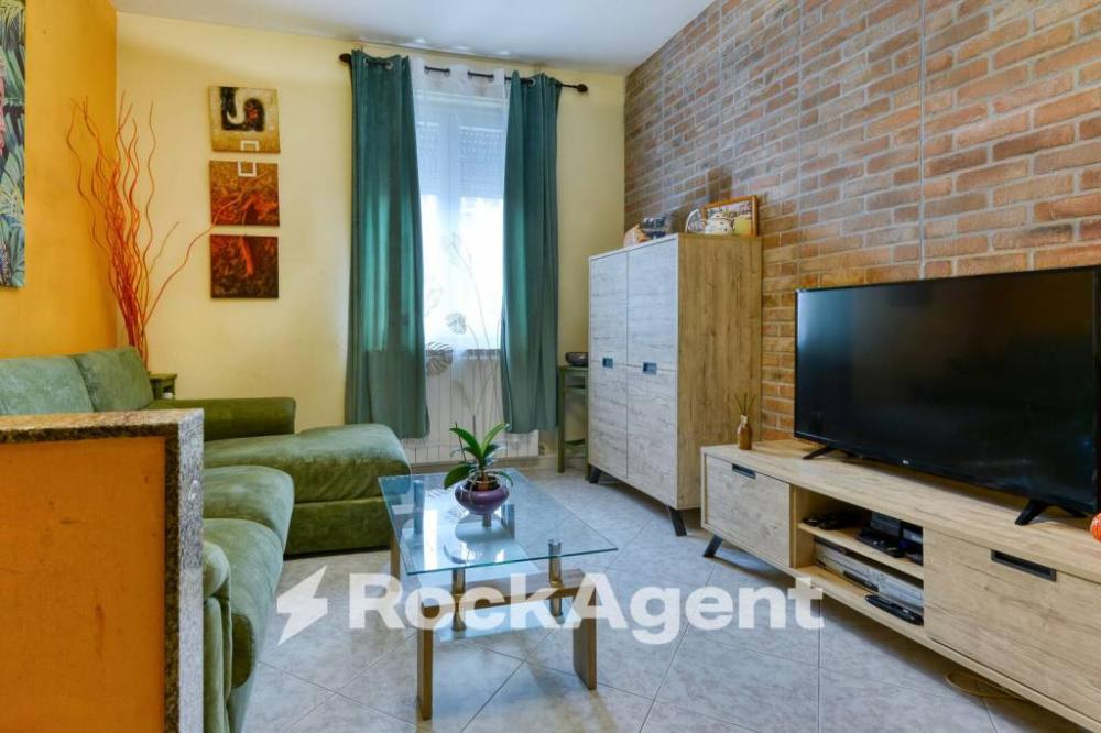 appartamento in vendita a Salerno in zona Pastena