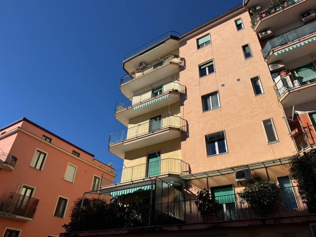 appartamento in vendita a Salerno in zona Arce-Vernieri