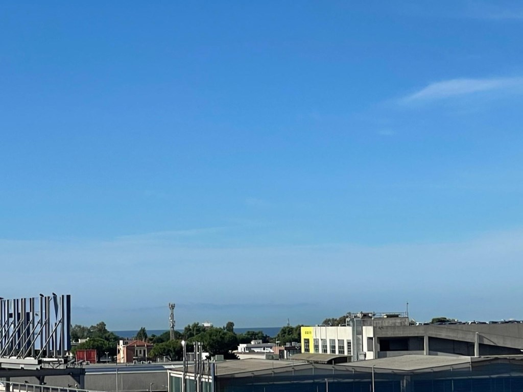 ufficio in vendita a Salerno in zona Zona Industriale
