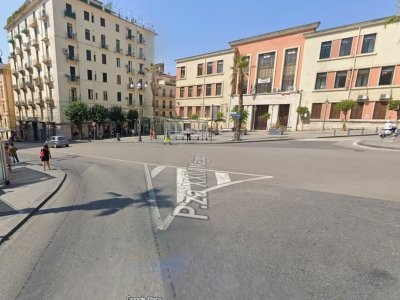 negozio in vendita a Salerno