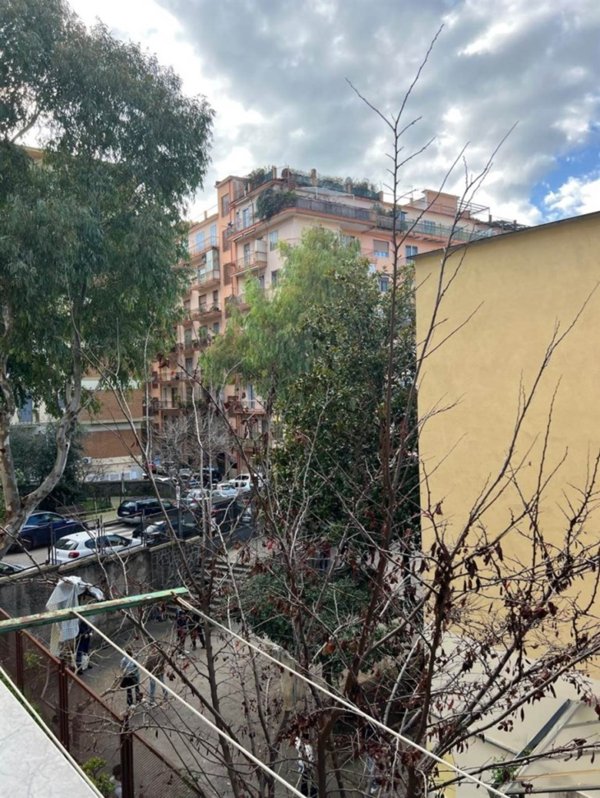 appartamento in vendita a Salerno in zona Calcedonia