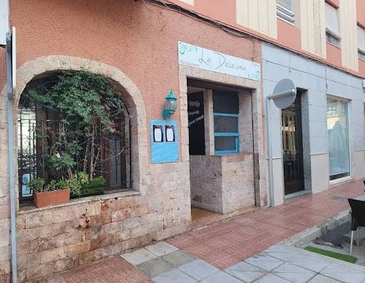 locale commerciale in vendita a Salerno in zona Porto