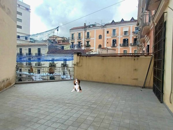 appartamento in vendita a Salerno in zona Centro Città