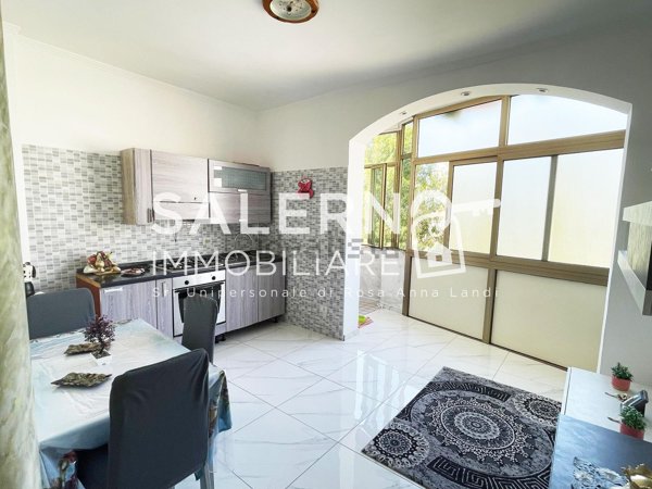 appartamento in vendita a Salerno in zona Pastena