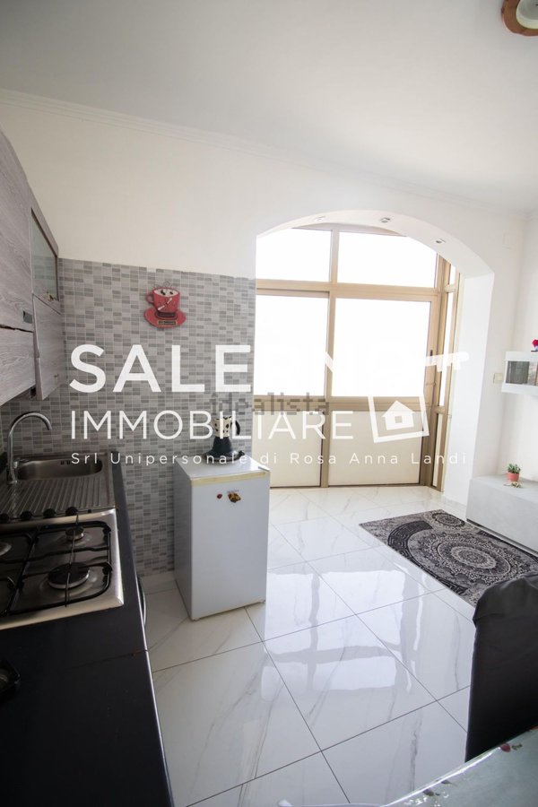 appartamento in vendita a Salerno in zona Pastena