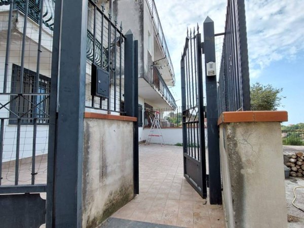 appartamento in vendita a Salerno in zona Giovi Altimare