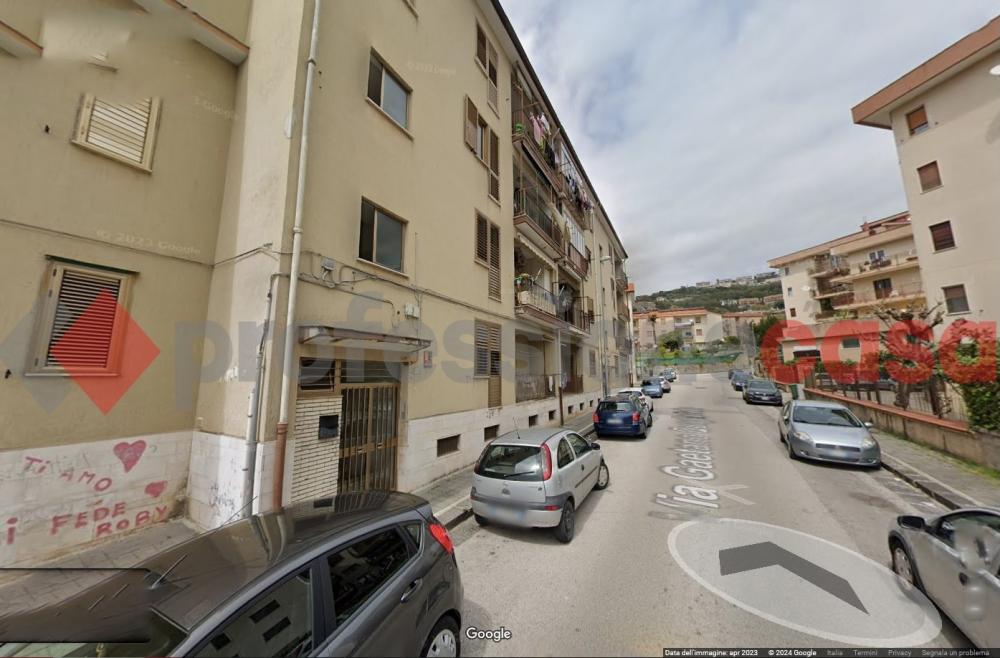 appartamento in vendita a Salerno in zona Torrione
