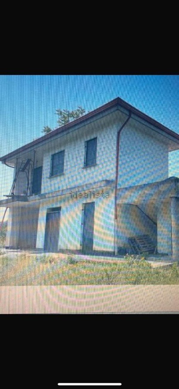 casa indipendente in vendita a Salerno in zona Torrione