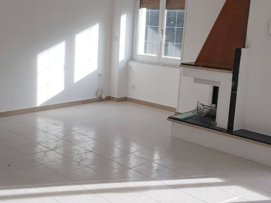 appartamento in vendita a Salerno in zona Torrione