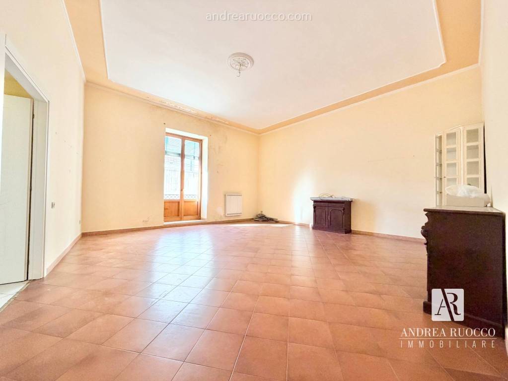 appartamento in vendita a Salerno in zona Centro Città