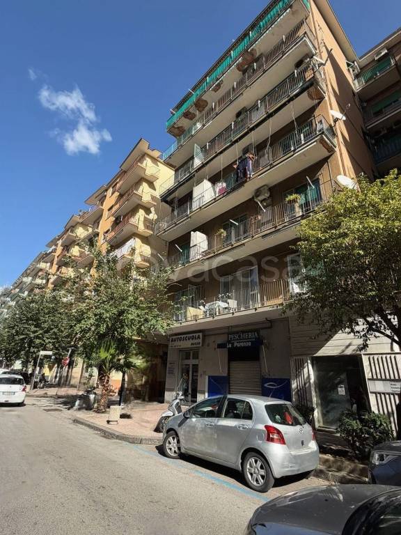 appartamento in vendita a Salerno in zona Centro Città