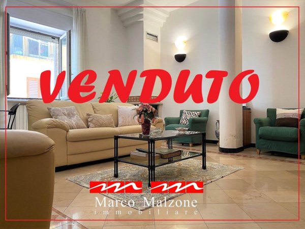 appartamento in vendita a Salerno in zona Centro Città