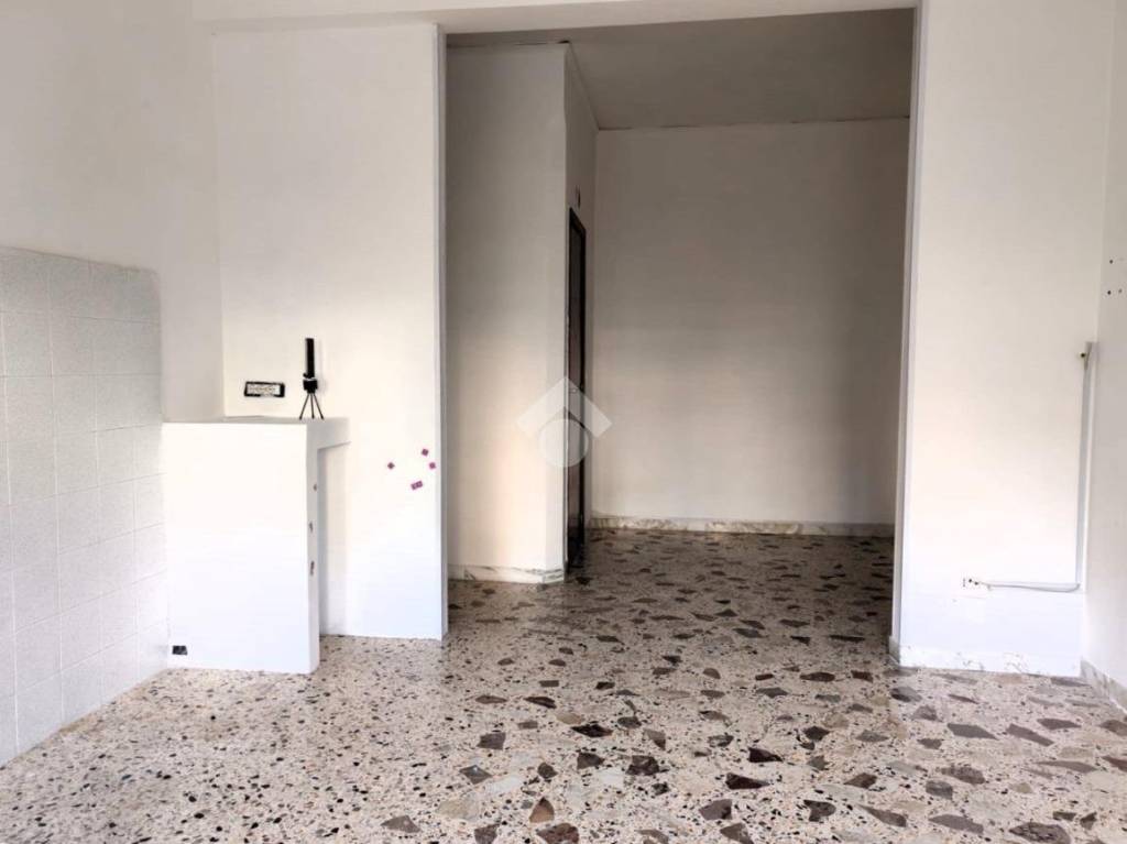 appartamento in vendita a Salerno in zona Mercatello