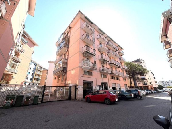 appartamento in vendita a Salerno in zona Pastena